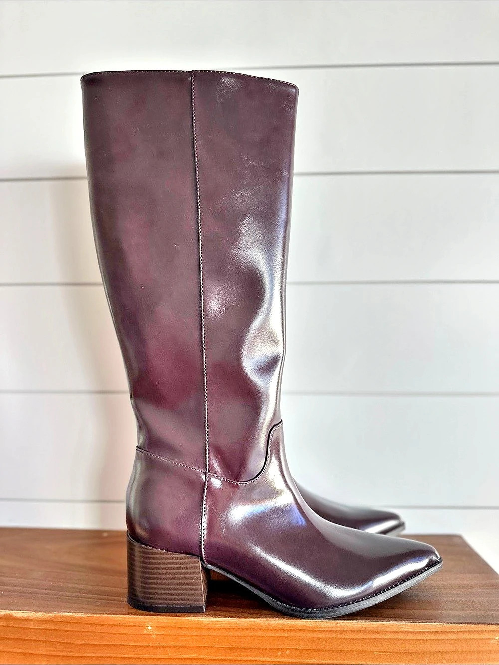 Unisa Yara knee high boots burgundy wine size 8m
new
